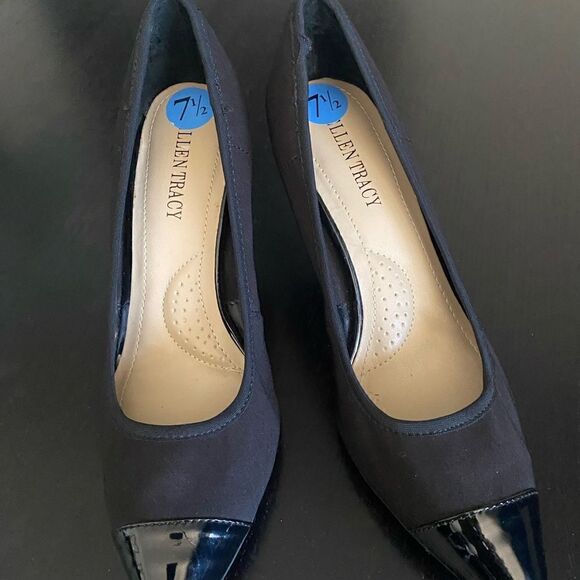 NEW Ellen Tracy Black Cap Toe Pointed Heels Pumps Womens Size 7.5 Stiletto - Picture 3 of 9